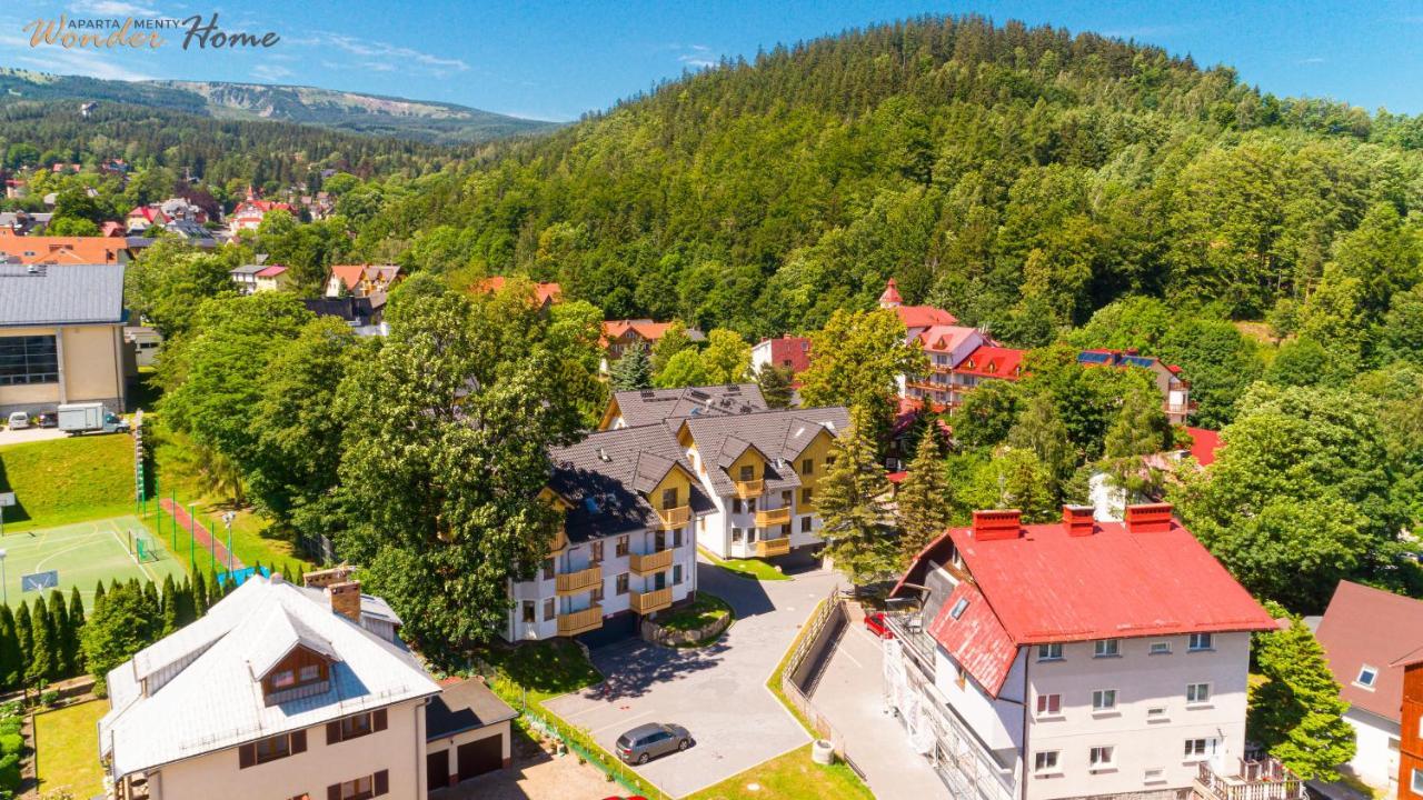 Wonder Home - Apartamenty Polozone Blisko Deptaka, Licznych Restauracji I Sklepow Karpacz Esterno foto